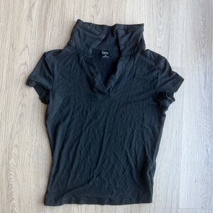 Dazy SHEIN Black V-Neck T-Shirt Size Small Andrea Bello Women’s Summer Collar